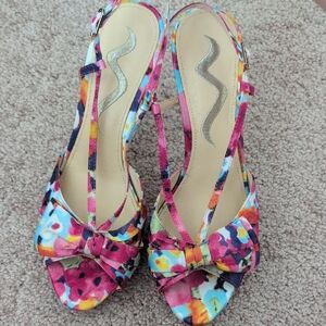 Nina 4.5-in Women's Floral Heels